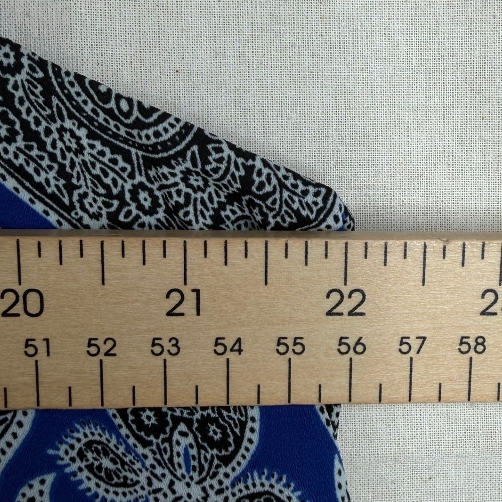 Rose + Olive Printed Sleeveless Blouse size 1X‎ Blue/Black - Picture 5 of 6